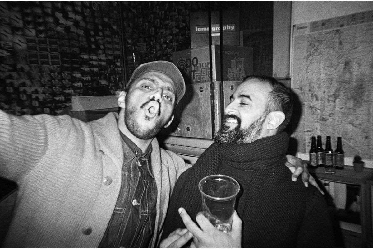 Simple Use Reloadable Film Camera Black & White