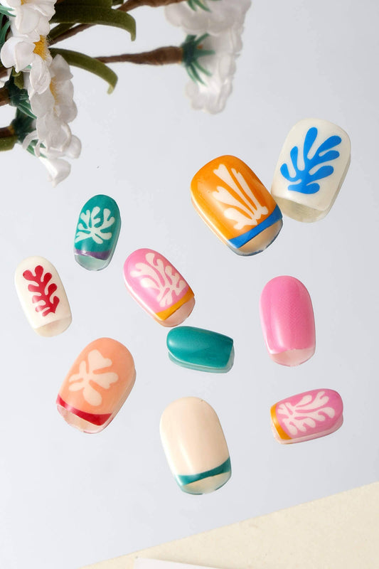 HENRI MATISSE SQUARE SNOW FLOWERS -  SQUARE PRESS-ON NAILS